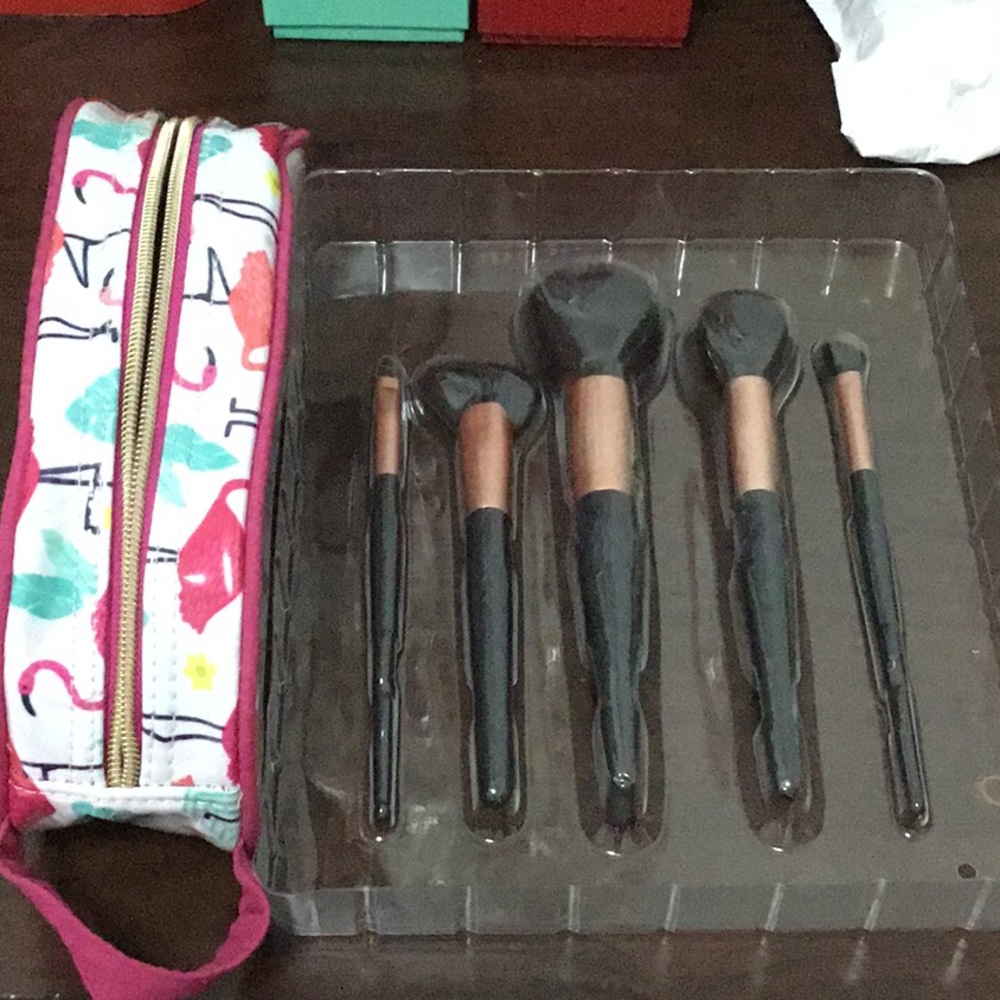 Make up brushes and bag bundle